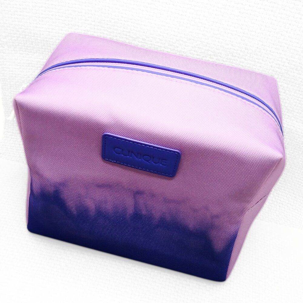 CLINIQUE Take The Day Off Makeup Remover Bundle with Purple Ombre Bag - Picture 6 of 9